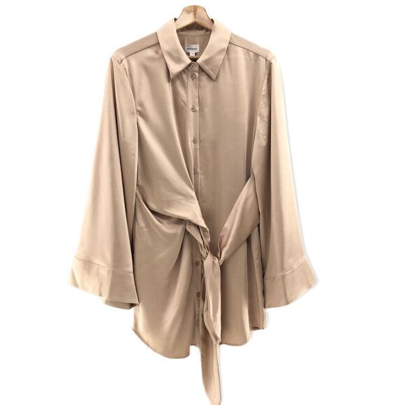 Song of Style Marta Dress in Champagne XS - Picture 2 of 13